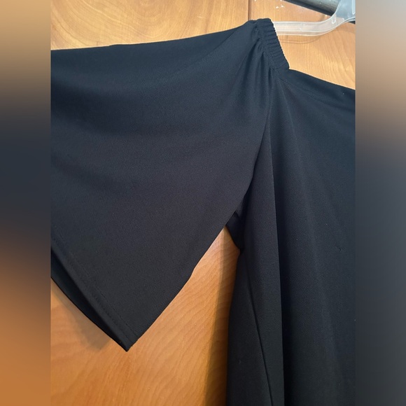 Plus size off shoulder little black dress - Picture 2 of 9